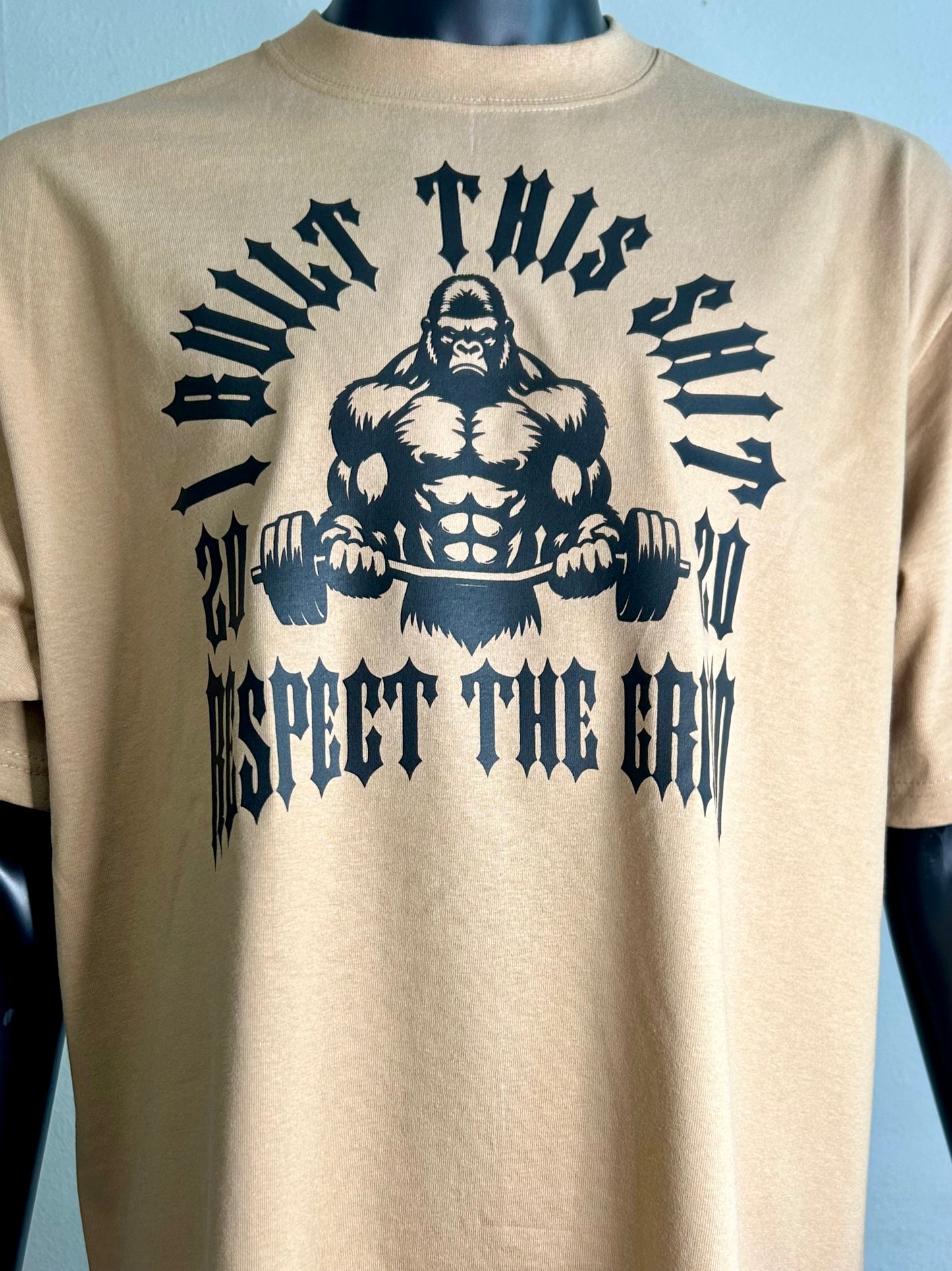 6. FitMinds-Gym Freaks Gorilla Pump Cover.