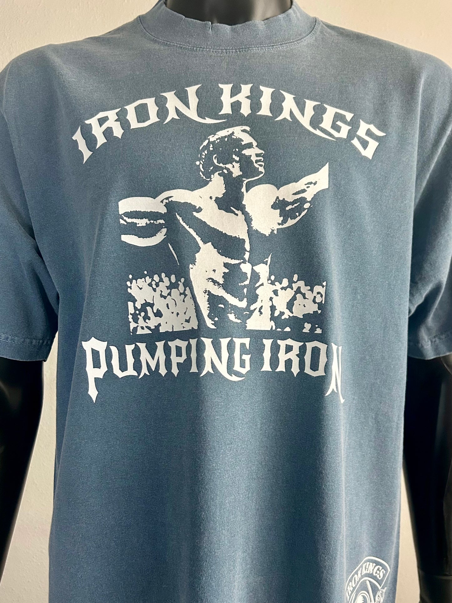 4. ARNOLD CLASSIC PUMPING IRON - IRON KINGS FITMINDS PUMP COVER