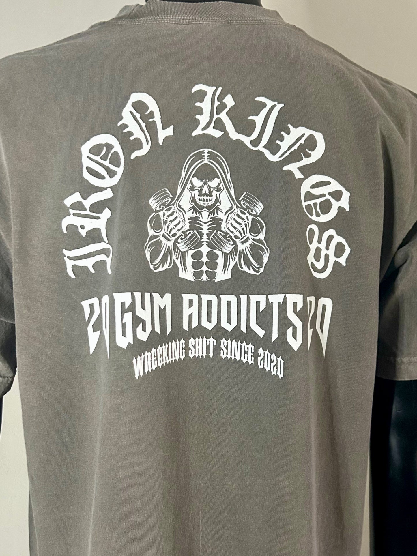 3. SKULL & CROWN - IRON KINGS FITMINDS PUMP COVER