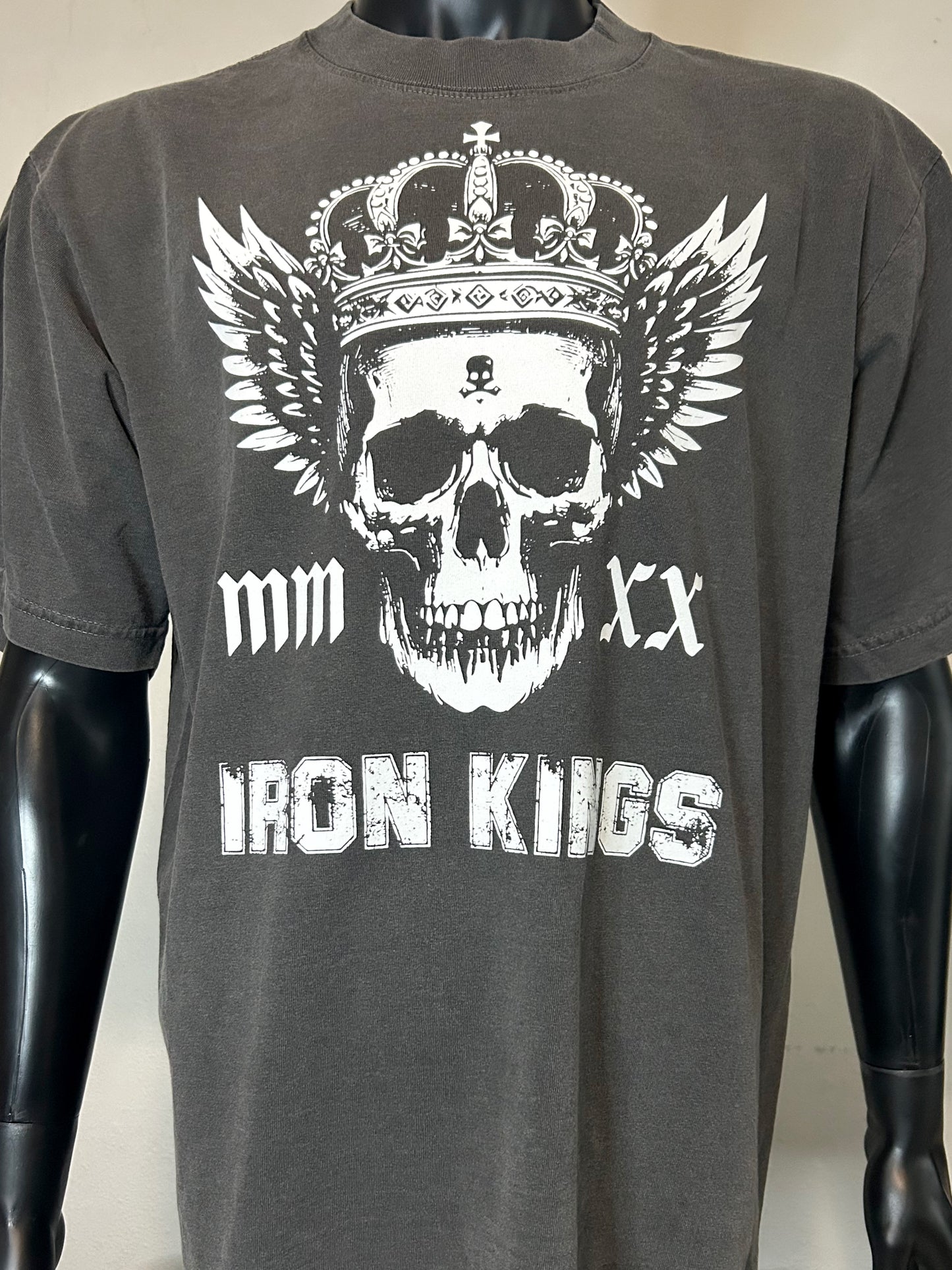 1. IRON KINGS SKULL & WINGS FITMINDS PUMP COVER
