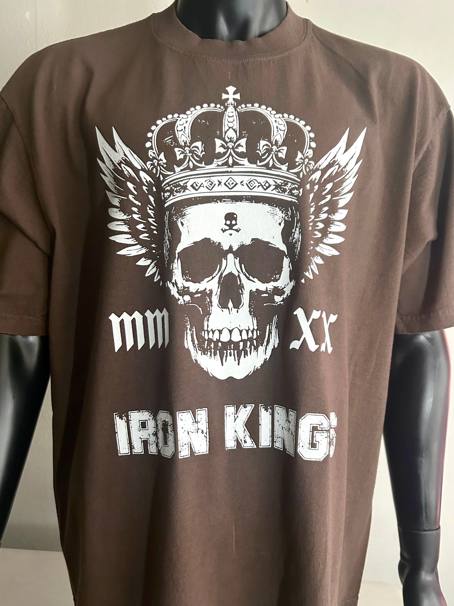 1. IRON KINGS SKULL & WINGS FITMINDS PUMP COVER